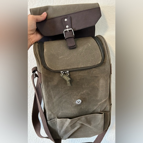 Legacy 2 Bottle Insulated‎ Cooler Picnic Tote Bag (no board or knife set) - Picture 8 of 9